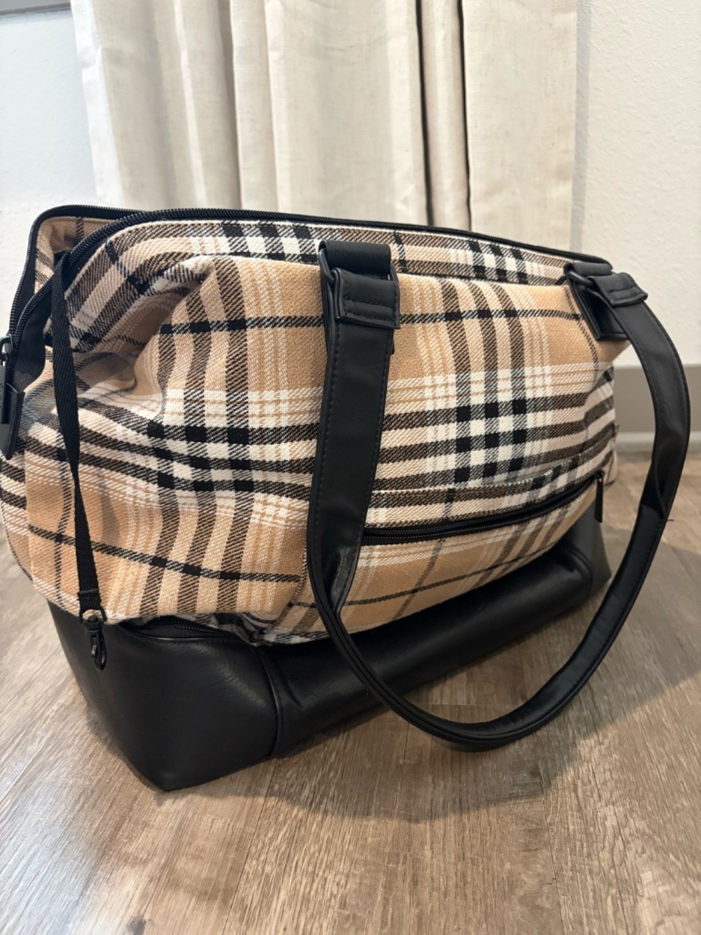 beis weekender - Picture 2 of 4